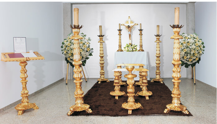 Ornamentação Madeira Folha de Ouro